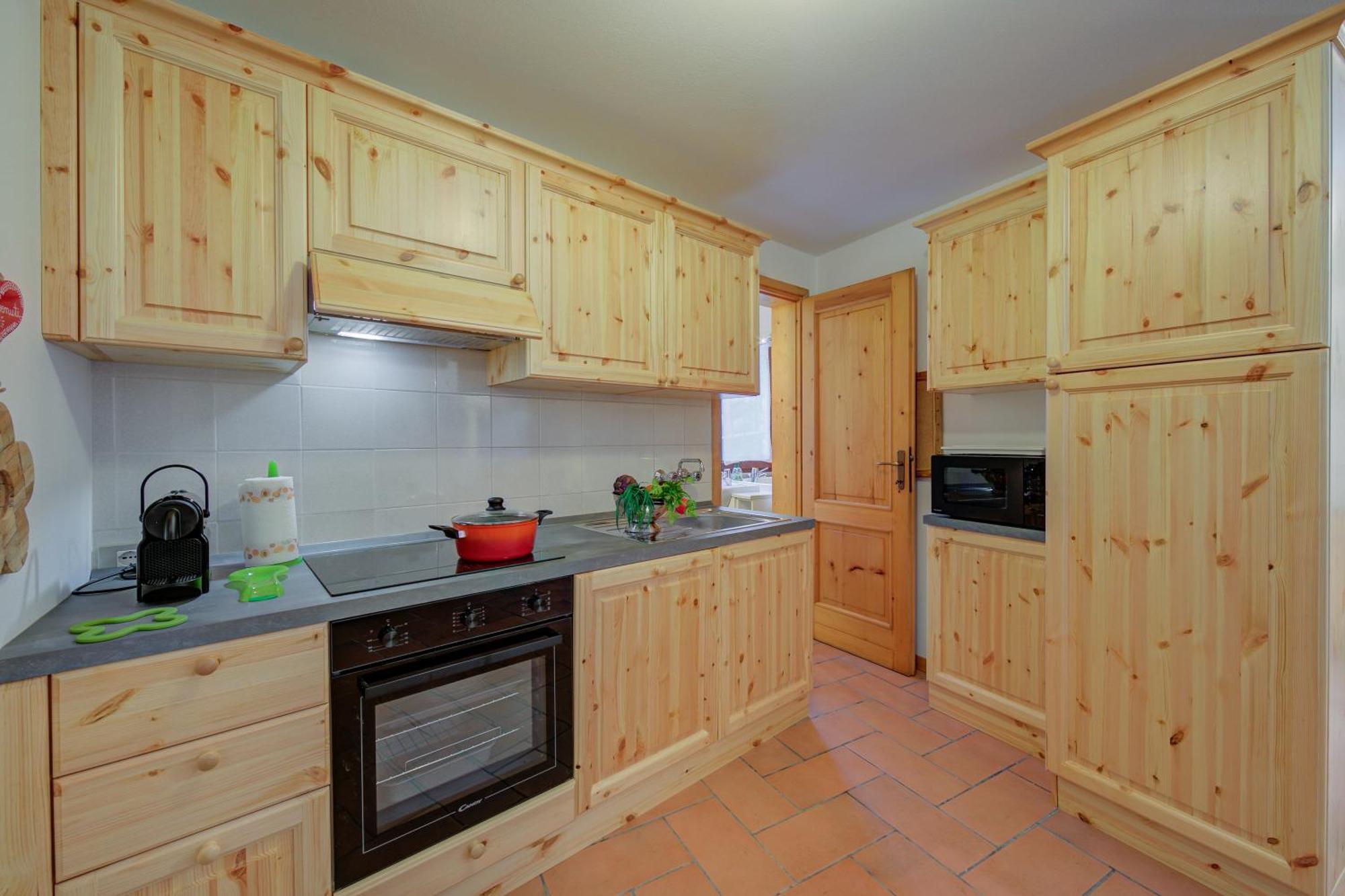 Villa Il Castagno Few Min From Beach - Happy Rentals Castelveccana Exterior foto